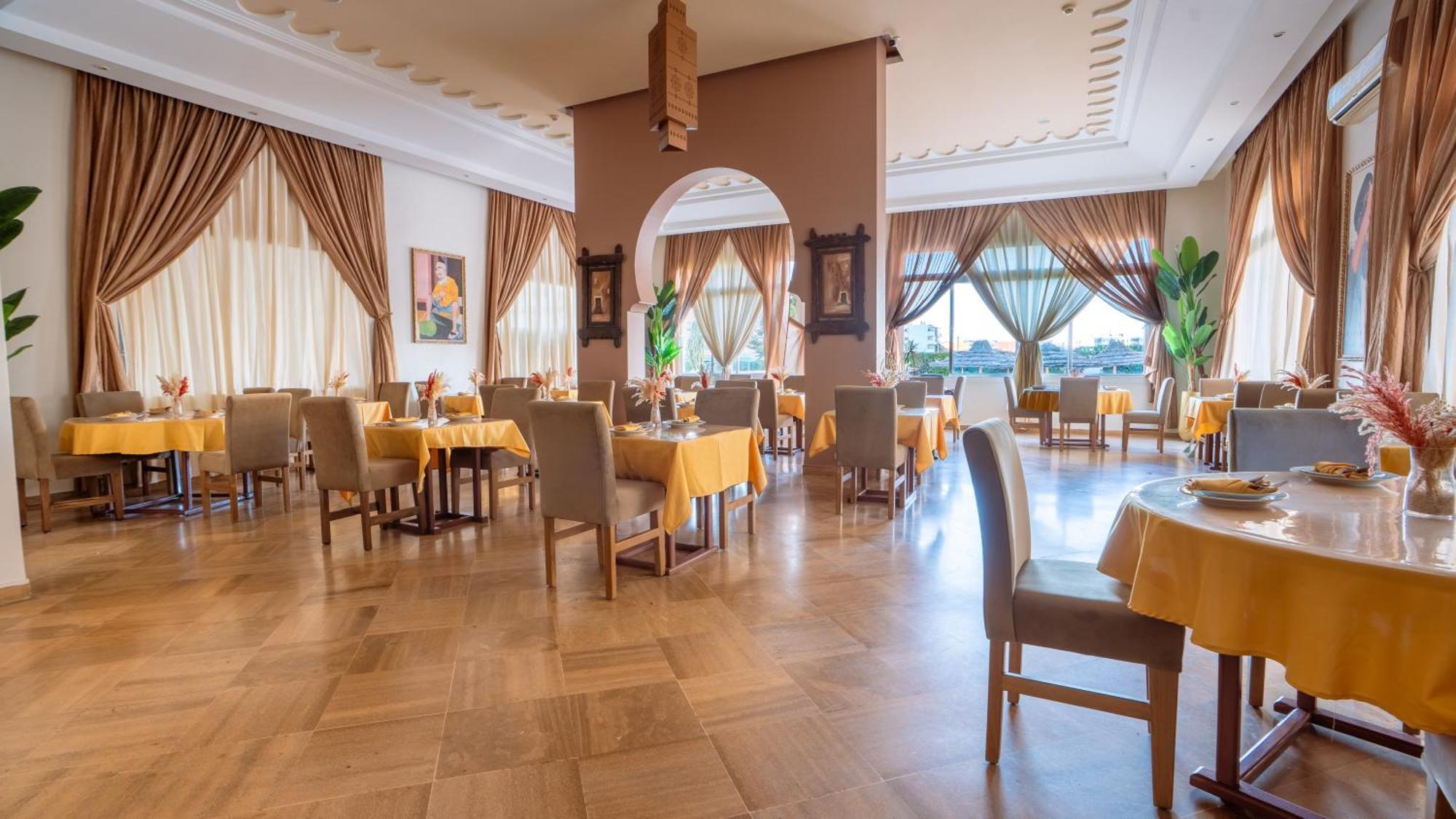 Double or Twin Room Sea View