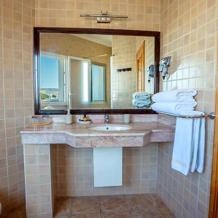 Intouriste Hotel & Suites-2